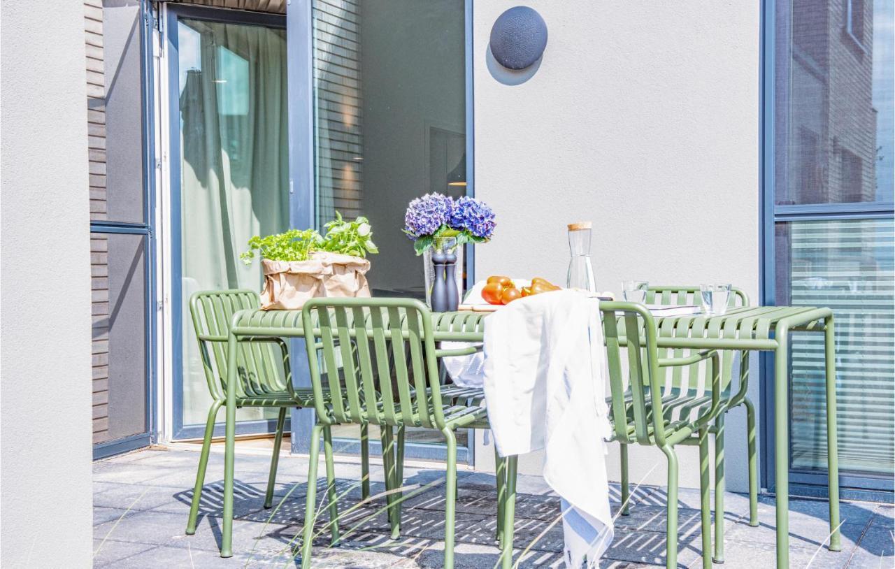 Amazing Home In Lembruch-Duemmer See With Kitchen Luaran gambar