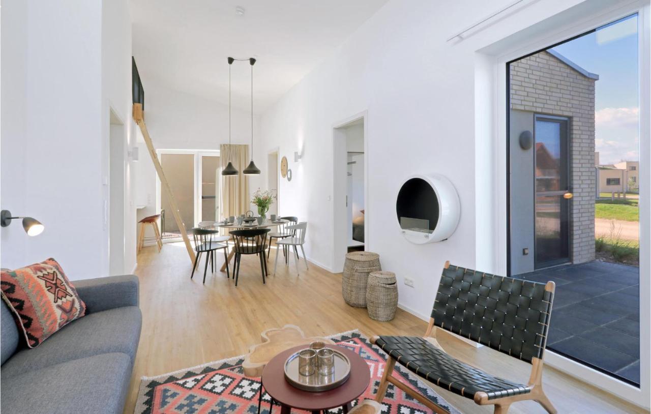 Amazing Home In Lembruch-Duemmer See With Kitchen Luaran gambar
