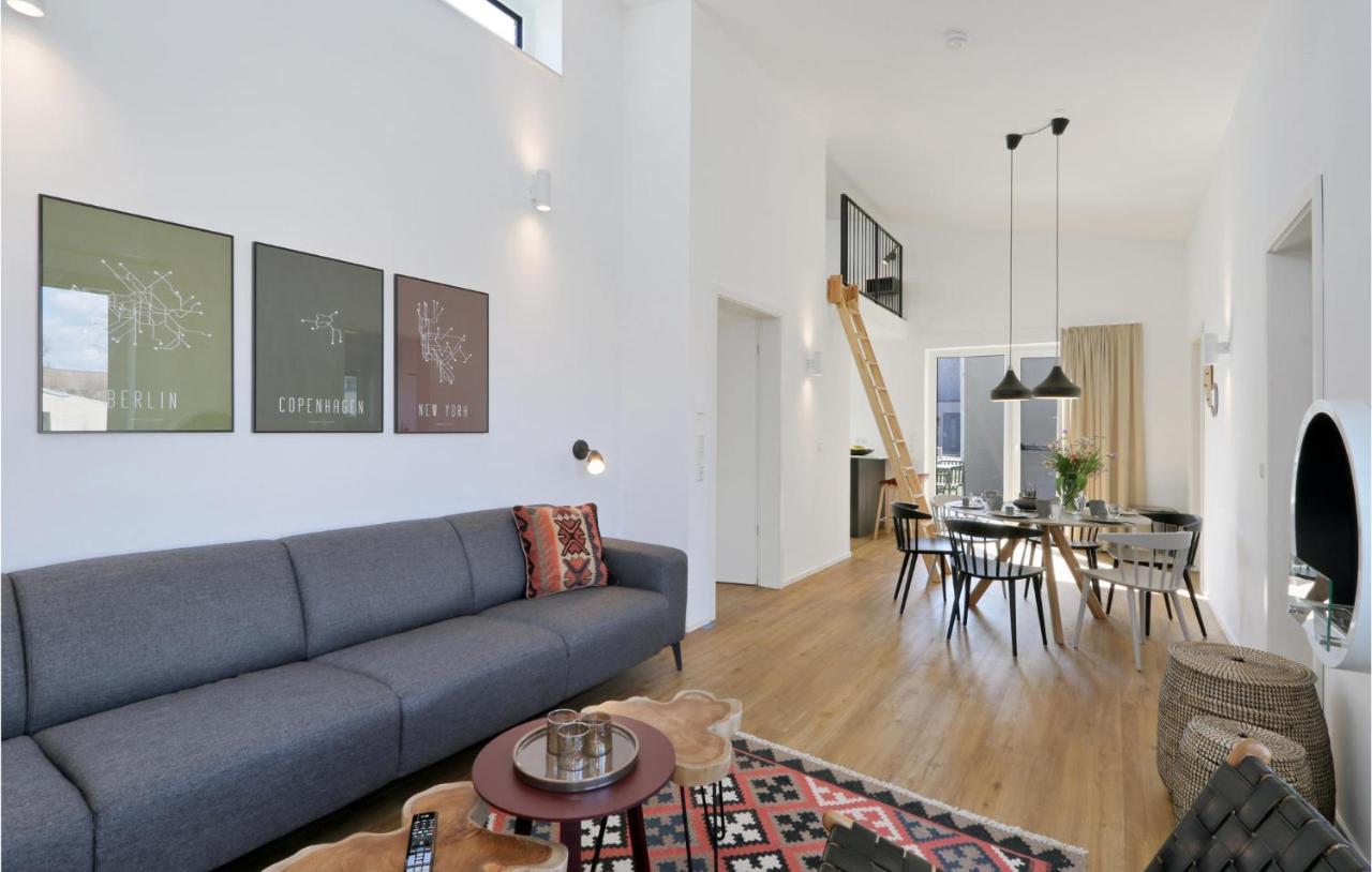 Amazing Home In Lembruch-Duemmer See With Kitchen Luaran gambar