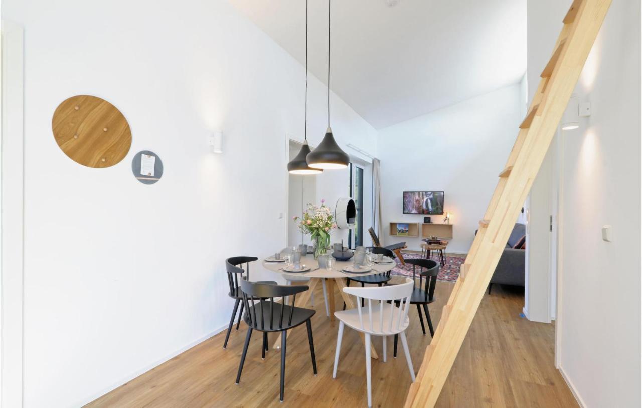 Amazing Home In Lembruch-Duemmer See With Kitchen Luaran gambar